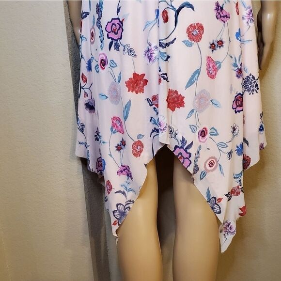 GB GIRLS asymmetrical pink floral dress - Picture 6 of 13